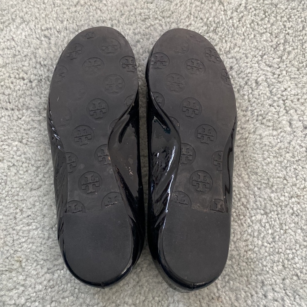 Reva Flat - Picture 2 of 5